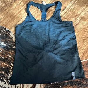 Under Armour Black Fitted Sleeveless Tank Top
